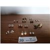 Image 1 : Assortment of Pearl-Style Earrings
