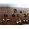 Image 2 : Assortment of Pearl-Style Earrings