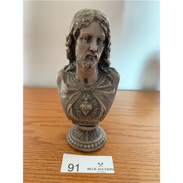 Sacred Heart of Jesus Statue