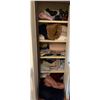 Image 1 : Closet Full of Linens (Blankets, Quilts, and More!)