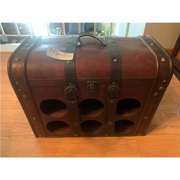 Treasure Chest-Shaped Wine Rack w/ Mother-of-Pearl Stainless Steel Cutlery Set