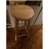 Image 3 : Wooden Bar Stool w/ Decorative Glass Bowl