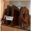 Image 1 : 2 x Wood-Carved Elephant Bookends