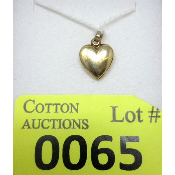 10 KT Yellow Gold Heart Pendant