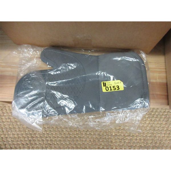11 New Pairs of Grey Silicone Palm Oven Mitts