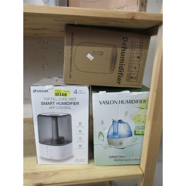 2 Humidifiers & 1 Dehumidifier