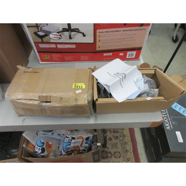 RV/Marine Pump & Box of 4 Headlights 