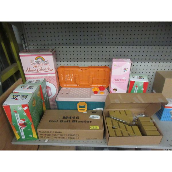 9 Piece Lot of Assorted Toys