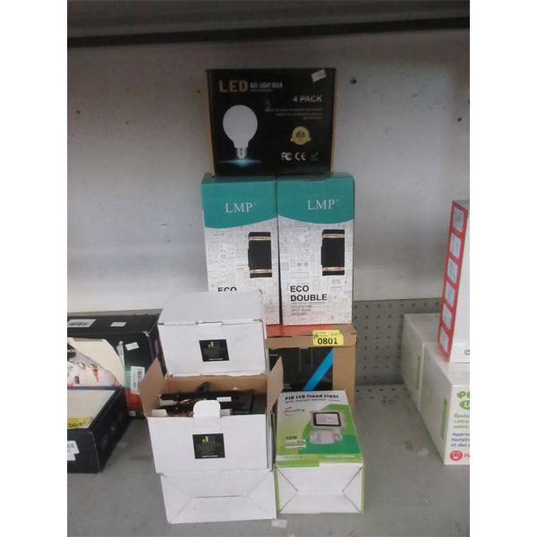 10 Piece Lot of Assorted Lights & Light Fixtures 