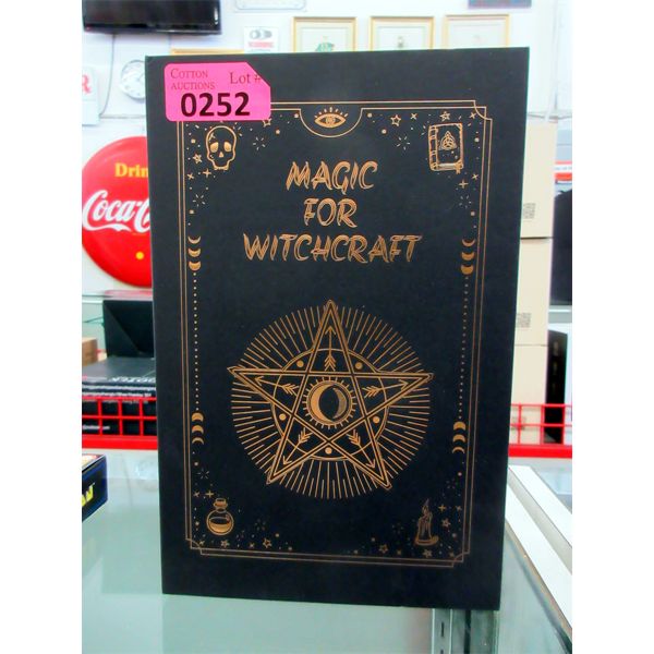 New Magic for Witchcraft 16 Herb Kit with Spoon