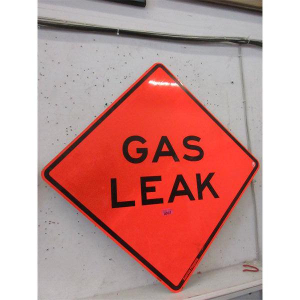 40" Reflective Metal "Gas Leak" Sign