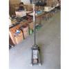 Image 1 : 3 Ton Service Jack - Store Return