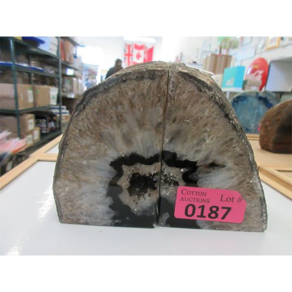 Black & Tan Brazilian Crystal Agate Bookend Set 