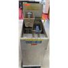 Image 1 : Pitco Frialator 40S Commercial 2-Basket Deep Fryer