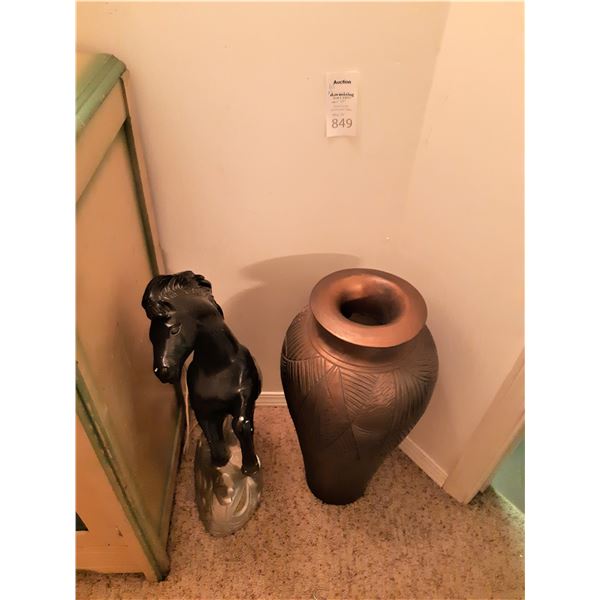 Vase and Horse Decor A