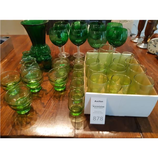 Vintage Green Glass Cat A