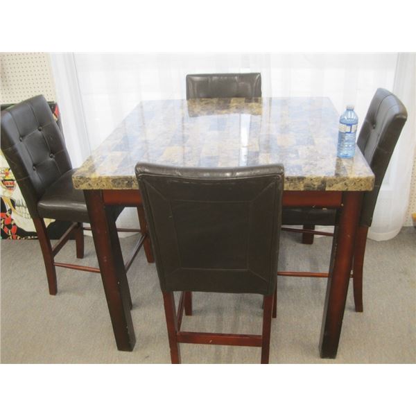 table w/ 4 chairs