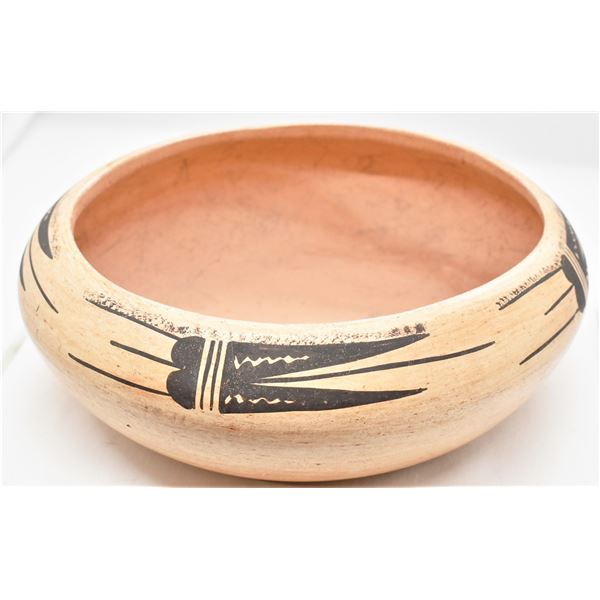 Historic Hopi Pottery Bowl by Tuvayounuma