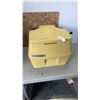 Image 1 : RV TOILET