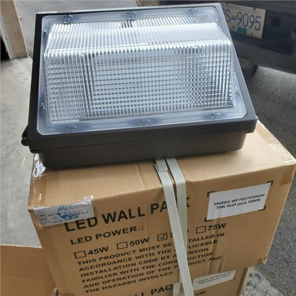 NEW YIGEDA WP7027V50KDC 70W WALL PACK 5000K 120V