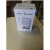 Image 1 : NEW HOUSEHOLD DEHUMIDIFIER