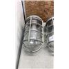 Image 8 : VIKING RAINSUIT SIZE MEDIUM  AND 2 EXPLOSION PROOF LIGHTS