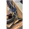 Image 8 : 2 CRATES OF SHOP SUPPLY AND LOTS OF NEW HACK SAW BLADES