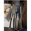 Image 2 : 6 SOFT BALL BATS AND BOX OF SOFT BALLS