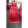 Image 2 : 2 RED LEATHER BUCKET SEATS