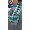 Image 2 : 5 STACKABLE STORAGE TOTES WITH LIDS