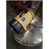 Image 2 : POWER FIST 12IN CONFINED SPACE AIR VENTILATER WORKING