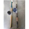 Image 2 : 2 FISHING RODS WITH REELS