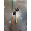 Image 2 : 2 FISHING RODS WITH REELS