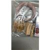 Image 8 : LOT OF QUARTZ AND SEMI PRECIOUS STONES