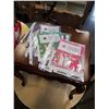 Image 1 : LOT OF COLLECTIBLE STAMPS AND 1 CENT COIN
