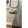 Image 2 : LOT OF ESTATE JEWLLERY INCLUDING PAIR OF STAMPED NAPIER EARINGS