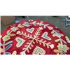 Image 2 : OVAL AREA RUG APPROX 7.5FT WIDE