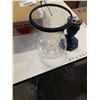 Image 2 : VINTAGE HURRICANE LAMP