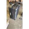 Image 8 : BLACK HARDCASE LUGGAGE WITH PANASONIC TV AND FLOORLAMP