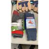 Image 2 : 4 PAIRS WORK GLOVES AND 2 PAIRS WOOL SOCKS