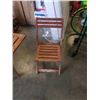 Image 2 : DROPSIDE SPACE SAVER SLAT TABLE WITH 2 FOLDING CHAIRS