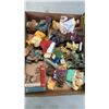 Image 2 : 2 BOXES OF COLLECTIBLE BEARS AND MORE