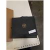 Image 2 : BOX OF WORLD STAMPS AND BINDER OF RECORDS