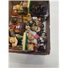 Image 2 : BOX OF COLLECTIBLE BEARS