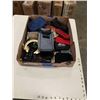 Image 1 : TRAY OF VARIOUS WALLETS AND HORSESHOES