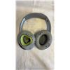 Image 2 : BOSE QUIETCOMFORT 35 II OVER EAR WIRELESS HEADPHONES - TESTED WORKING, NEED NEW EARPADS - RETAIL $44