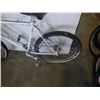 Image 2 : WHITE PAINTED NO NAME BIKE
