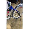 Image 2 : SCHWINN CRUISER BIKE