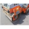Image 8 : (MAUI) 2014 Hamm HD12VV Vibratory 47" Double Drum Ride-On Roller (Starts 