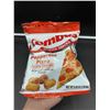 Image 2 : Combos Stuffed Snacks Pepperoni Pizza Baked Crackers (4 x 178.6g)